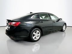 Used 2022  Chevrolet Malibu 4dr Sdn LT at Dutro Auto near Zanesville&comma; OH