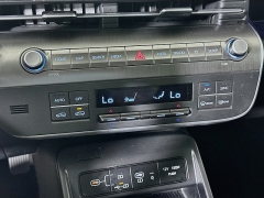 Used 2024  Hyundai Kona Limited AWD at Graham Auto Mall near Mansfield&comma; OH