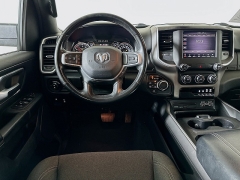 Used 2019  Ram 1500 4WD Crew Cab Big Horn&sol;Lone Star at Dutro Auto near Zanesville&comma; OH