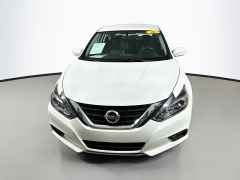 Used 2016  Nissan Altima 4d Sedan 2&period;5L SR at Dutro Auto near Zanesville&comma; OH