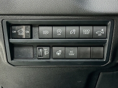 Used 2024  Toyota Tundra 4WD Limited CrewMax 6&period;5ft Bed at Dutro Auto near Zanesville&comma; OH