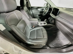 Used 2023  Chevrolet Blazer FWD 4dr LT w&sol;3LT at Dutro Auto near Zanesville&comma; OH