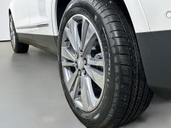 New 2026  Cadillac XT5 AWD 4dr Premium Luxury at Dutro Auto near Zanesville, OH