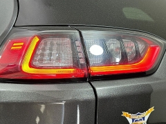 Used 2019  Jeep Cherokee 4d SUV FWD Limited 3.2L at Graham Auto Mall near Mansfield, OH