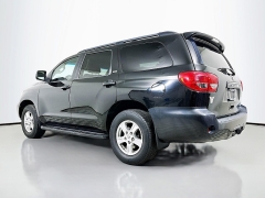 Used 2013  Toyota Sequoia 4d SUV 4WD SR5 FFV at Dutro Auto near Zanesville&comma; OH