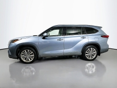 Used 2022  Toyota Highlander Platinum AWD at Graham Auto Mall near Mansfield, OH