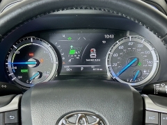 Used 2022  Toyota Highlander Hybrid Platinum AWD at Dutro Auto near Zanesville&comma; OH