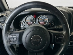 Used 2016  Jeep Wrangler Unlimited 4d Convertible Sahara 75th Anniversary at Dutro Auto near Zanesville&comma; OH