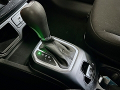 Used 2020  Jeep Renegade 4d SUV FWD Sport at Dutro Auto near Zanesville&comma; OH