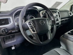 Used 2017  Nissan Titan 4WD Crew Cab SV at Dutro Auto near Zanesville&comma; OH