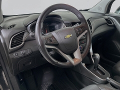 Used 2022  Chevrolet Trax AWD 4dr LT at Graham Auto Mall near Mansfield&comma; OH