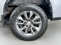 Used 2024  Chevrolet Silverado 1500 4WD Crew Cab 147" LT w&sol;1LT at Dutro Auto near Zanesville&comma; OH