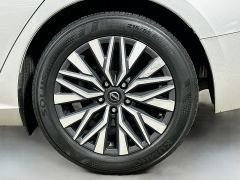 Used 2024  Nissan Altima 2&period;5 SV Sedan at Dutro Auto near Zanesville&comma; OH