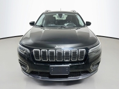 Used 2020  Jeep Cherokee 4d SUV 4WD Latitude Plus 2&period;4L at Dutro Auto near Zanesville&comma; OH