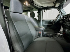 Used 2022  Jeep Wrangler Unlimited High Tide 4x4 at Graham Auto Mall near Mansfield, OH