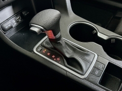 Used 2018  Kia Sportage 4d SUV FWD LX w&sol;Popular Pkg at Dutro Auto near Zanesville&comma; OH