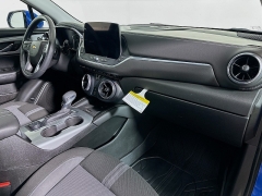 Used 2024  Chevrolet Blazer AWD 4dr LT w&sol;2LT at Graham Auto Mall near Mansfield&comma; OH