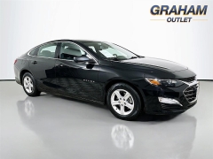  2022 Chevrolet Malibu 4dr Sdn LT at Dutro Auto near Zanesville&comma; OH