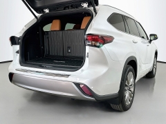 New 2026  Toyota Highlander Platinum AWD at Dutro Auto near Zanesville&comma; OH
