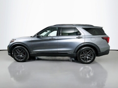 Used 2025  Ford Explorer ST-Line 4WD at Dutro Auto near Zanesville, OH