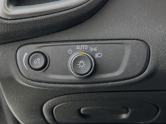 Used 2022  Chevrolet Trax AWD 4dr LT at Graham Auto Mall near Mansfield&comma; OH