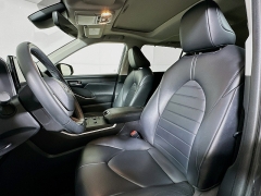 Used 2023  Toyota Highlander Hybrid XLE AWD at Dutro Auto near Zanesville&comma; OH