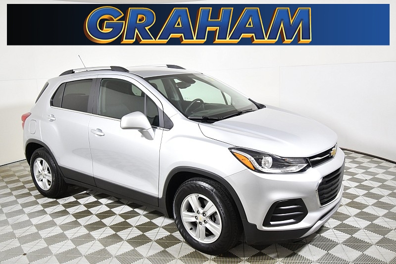 Used 2020  Chevrolet Trax 4d SUV FWD LT at Graham Auto Mall near Mansfield, OH