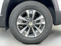 New 2026  Chevrolet Equinox FWD 4dr LT w/1LT at Graham Auto Mall near Mansfield, OH