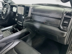 Used 2022  Ram 1500 4WD Limited Crew Cab 5'7" Box at Dutro Auto near Zanesville&comma; OH