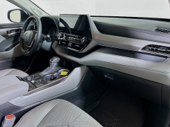 Used 2022  Toyota Highlander Platinum AWD at Graham Auto Mall near Mansfield, OH