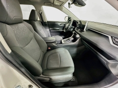 Used 2024  Toyota RAV4 XLE AWD at Dutro Auto near Zanesville&comma; OH