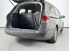 Used 2016  Honda Odyssey 4d Wagon SE at Graham Auto Mall near Mansfield&comma; OH