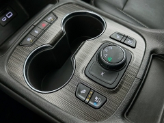 Used 2023  GMC Acadia AWD 4dr SLT at Dutro Auto near Zanesville&comma; OH