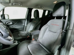 Used 2023  Jeep Renegade Trailhawk 4x4 at Dutro Auto near Zanesville&comma; OH