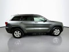 Used 2013  Jeep Grand Cherokee 4d SUV 4WD Laredo at Dutro Auto near Zanesville&comma; OH