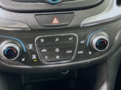 Used 2021  Chevrolet Equinox FWD 4dr LT w&sol;1LT at Dutro Auto near Zanesville&comma; OH