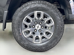 New 2025  Chevrolet Colorado 4WD Crew Cab Z71 at Dutro Auto near Zanesville, OH