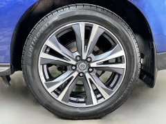 Used 2019  Nissan Pathfinder 4d SUV 4WD Platinum at Dutro Auto near Zanesville, OH