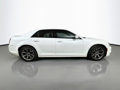Used 2015  Chrysler 300 4d Sedan S V8 at Dutro Auto near Zanesville&comma; OH