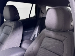 New 2026  Chevrolet Equinox FWD 4dr LT w&sol;1LT at Dutro Auto near Zanesville&comma; OH