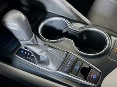 Used 2019  Toyota Camry 4d Sedan XLE at Dutro Auto near Zanesville, OH