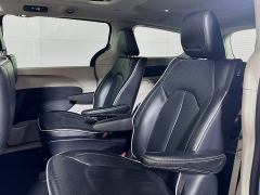 Used 2023  Chrysler Pacifica Hybrid Limited FWD at Dutro Auto near Zanesville&comma; OH
