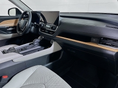 Used 2024  Toyota Grand Highlander Limited AWD at Dutro Auto near Zanesville&comma; OH