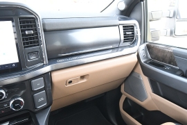 Used 2025  Ford Super Duty F-450 CC 4WD LARIAT Crew Cab DRW 179" WB 60" CA at Dutro Auto near Zanesville&comma; OH