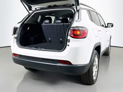 Used 2022  Jeep Compass Latitude Lux 4x4 at Dutro Auto near Zanesville, OH