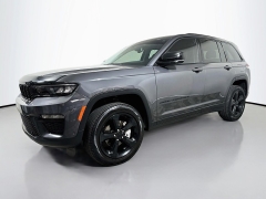Used 2023  Jeep Grand Cherokee Limited 4x4 at Graham Auto Mall near Mansfield&comma; OH