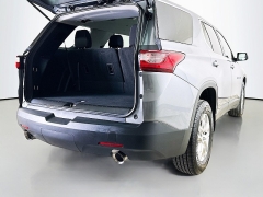 Used 2021  Chevrolet Traverse FWD 4dr LS w&sol;1LS at Dutro Auto near Zanesville&comma; OH