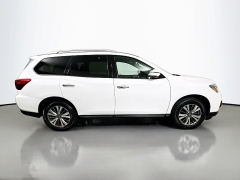 Used 2018  Nissan Pathfinder 4d SUV 4WD SV at Graham Auto Mall near Mansfield&comma; OH