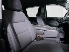 Used 2020  Chevrolet Silverado 1500 4WD Crew Cab Custom at Dutro Auto near Zanesville&comma; OH