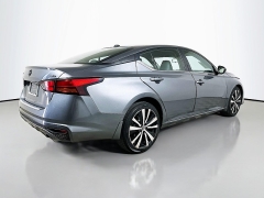 Used 2020  Nissan Altima 4d Sedan AWD 2&period;5L SR at Graham Auto Mall near Mansfield&comma; OH